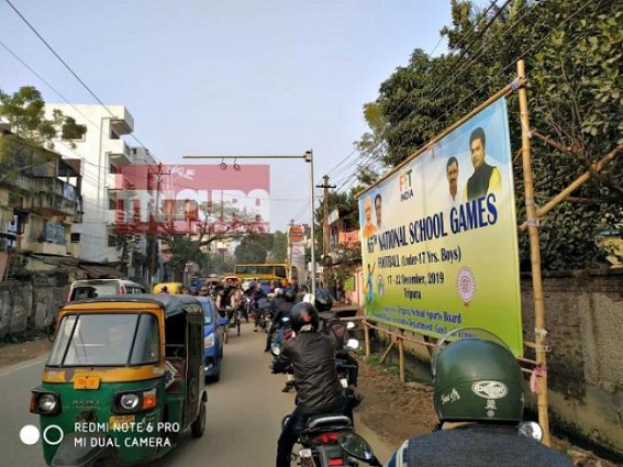 High Petrol price along with Petrol Crisis hits the State High Petrol price along with Petrol Crisis hits the State